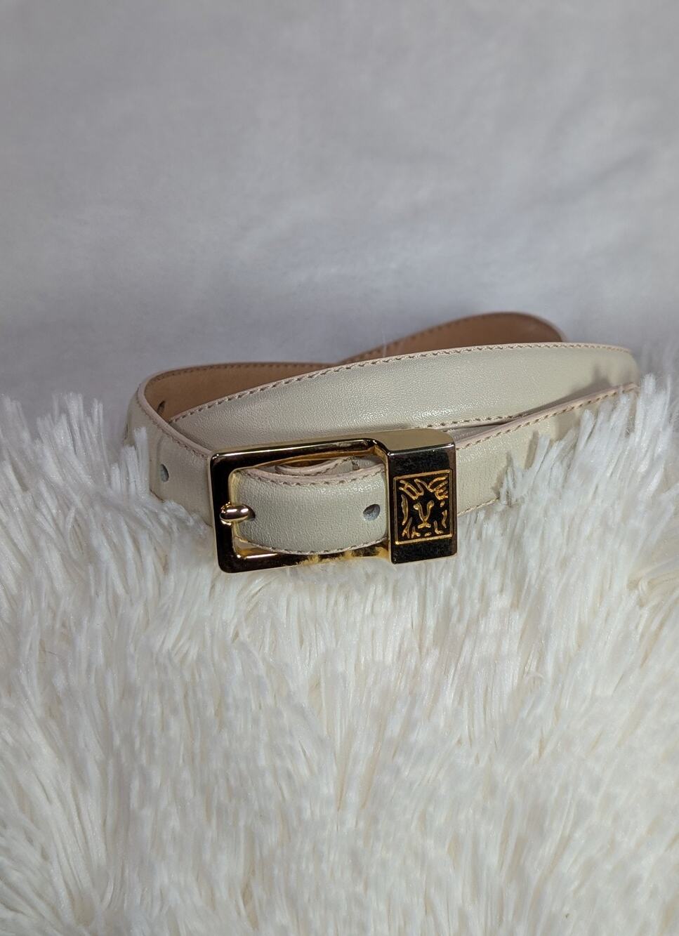 VTG Anne Klein Calderon Cream Leather Belt Gold Lion Head Buckle 80s Skinny S